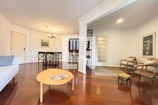 Sala de apartamento para alugar com 3 quartos, 126m² em Indianópolis, São Paulo