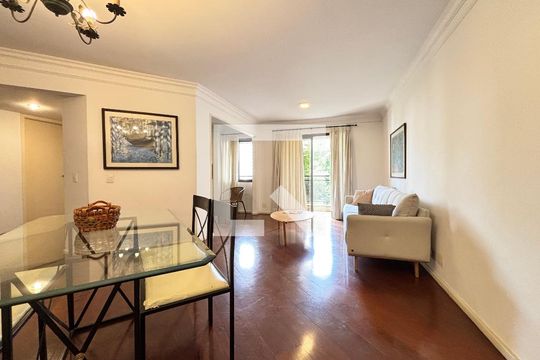 Sala de apartamento para alugar com 3 quartos, 126m² em Indianópolis, São Paulo