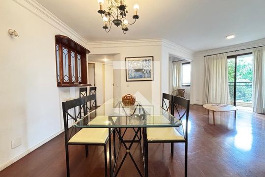 Sala de apartamento para alugar com 3 quartos, 126m² em Indianópolis, São Paulo