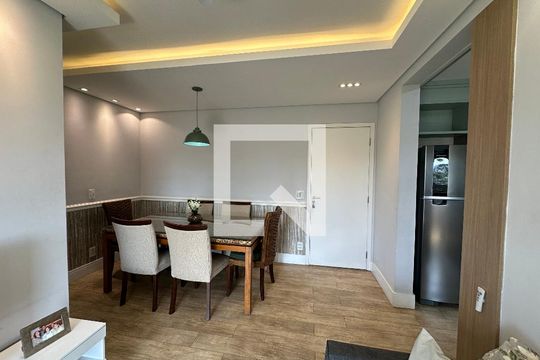 Apartamento à venda com 2 quartos, 60m² em Jardim Tupanci, Barueri