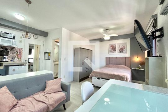 Sala/Quarto de kitnet/studio à venda com 1 quarto, 25m² em Planalto Paulista, São Paulo