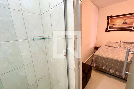 Banheiro  de casa para alugar com 1 quarto, 60m² em Jardim Santa Mena, Guarulhos