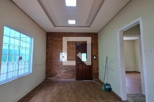 Sala de casa à venda com 2 quartos, 500m² em Parque das Nações, Santo André