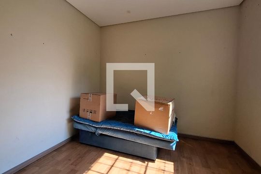 Quarto 1 de casa à venda com 2 quartos, 500m² em Parque das Nações, Santo André