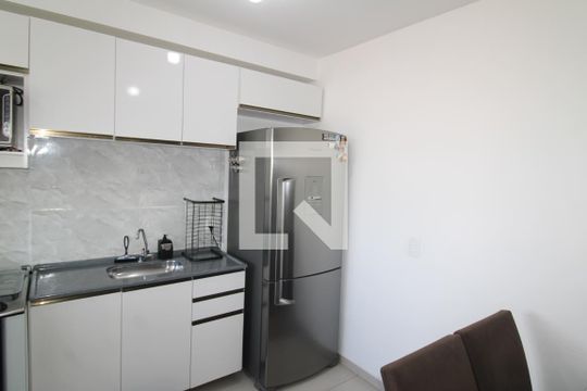 Sala / Cozinha de apartamento para alugar com 2 quartos, 42m² em Sítio do Mandaqui, São Paulo