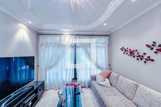 Sala de casa à venda com 3 quartos, 147m² em Parque São Jorge, São Paulo