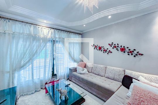Sala de casa à venda com 3 quartos, 147m² em Parque São Jorge, São Paulo