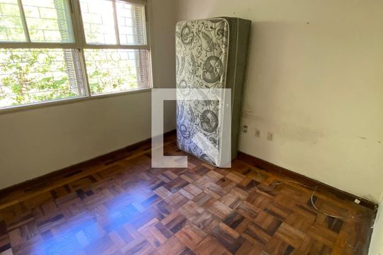 Sala de apartamento à venda com 2 quartos, 70m² em Menino Deus, Porto Alegre