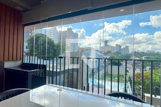 Varanda de kitnet/studio para alugar com 1 quarto, 28m² em Sumaré, São Paulo