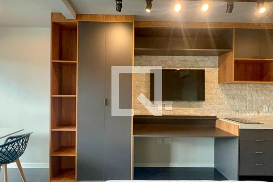 Studio de kitnet/studio para alugar com 1 quarto, 28m² em Sumaré, São Paulo