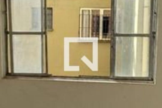Sala de apartamento para alugar com 2 quartos, 48m² em Parque Nações Unidas, São Paulo