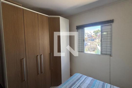 Suite de apartamento à venda com 2 quartos, 68m² em Vila Cecilia Maria, Santo André