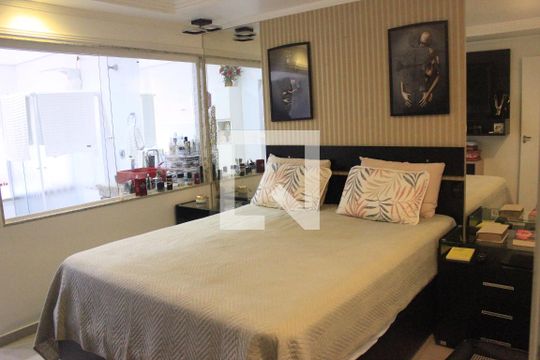 Suíte de casa à venda com 3 quartos, 190m² em Jardim Cocaia, Guarulhos