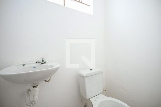 Lavabo de casa para alugar com 3 quartos, 100m² em Jardim Monte Alegre, Taboão da Serra