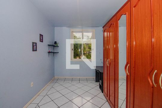 Quarto 2 de casa à venda com 3 quartos, 170m² em Floresta, Porto Alegre