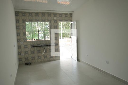 Kitnet/Studio para alugar com 1 quarto, 22m² em Baeta Neves, São Bernardo do Campo