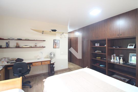 Suíte 1 de casa à venda com 3 quartos, 399m² em Jardim Santa Helena, São Paulo