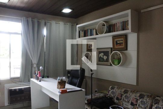 Sala 2 de casa de condomínio à venda com 4 quartos, 200m² em Itanhangá, Rio de Janeiro