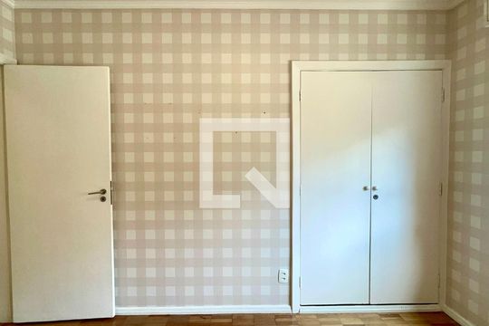 Quarto de apartamento à venda com 2 quartos, 120m² em Pinheiros, São Paulo