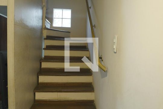 Sala de casa de condomínio à venda com 3 quartos, 108m² em Vila Jacuí, São Paulo