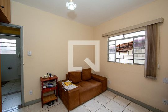 QUARTO2 de casa à venda com 3 quartos, 250m² em Alto Caiçaras, Belo Horizonte