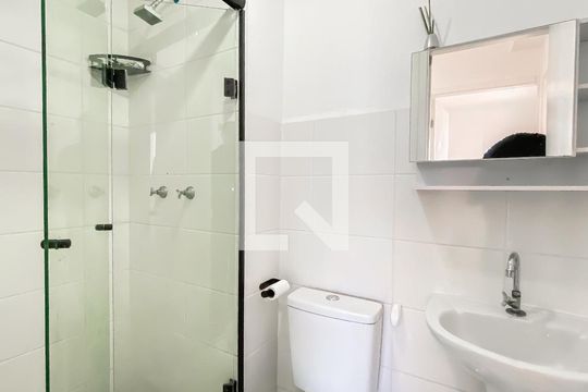 Banheiro  de apartamento à venda com 2 quartos, 35m² em Vila Ré, São Paulo