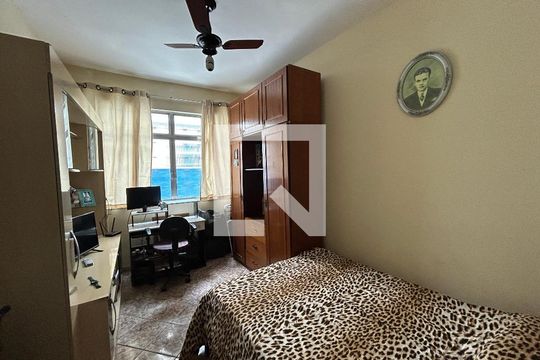 Quarto 1 de casa à venda com 3 quartos, 350m² em Pilares, Rio de Janeiro