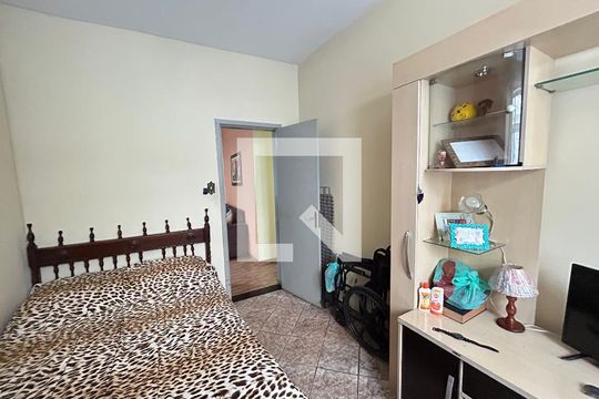 Quarto 1 de casa à venda com 3 quartos, 350m² em Pilares, Rio de Janeiro