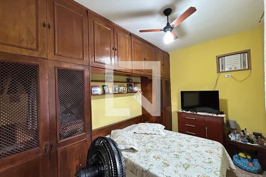 Quarto 2 de casa à venda com 3 quartos, 350m² em Pilares, Rio de Janeiro