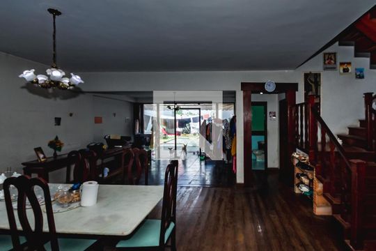 Casa à venda com 5 quartos, 412m² em São José, Belo Horizonte