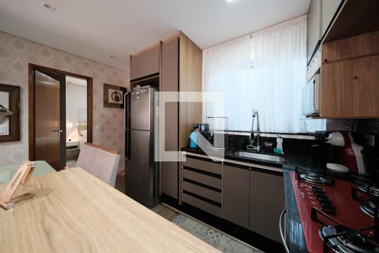 Sala/Cozinha de apartamento para alugar com 2 quartos, 55m² em Vila Guilhermina, São Paulo