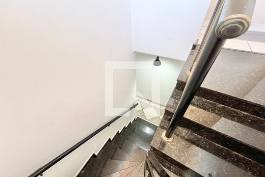 Escada de casa à venda com 3 quartos, 212m² em Vila Dom Pedro Ii, São Paulo