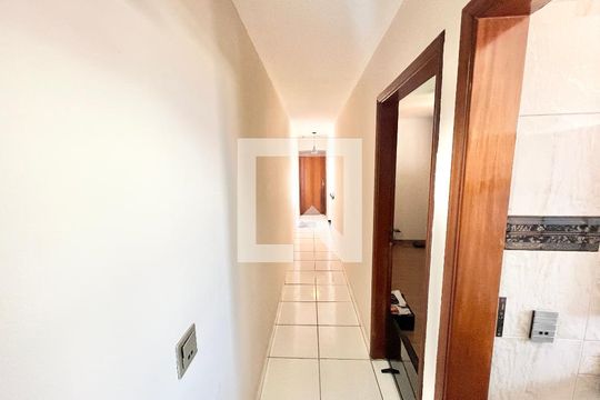Corredor de casa à venda com 3 quartos, 212m² em Vila Dom Pedro Ii, São Paulo