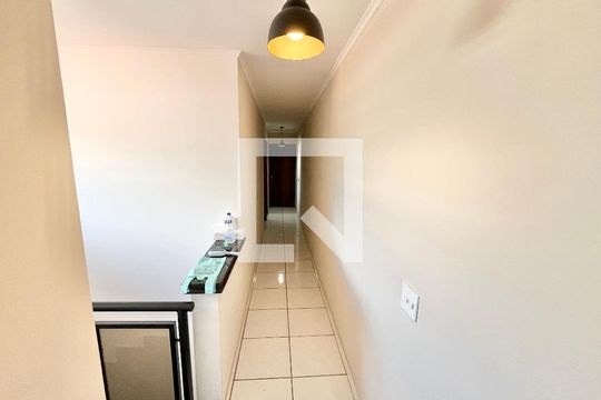 Corredor de casa à venda com 3 quartos, 212m² em Vila Dom Pedro Ii, São Paulo