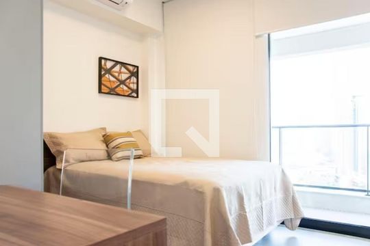 Sala/quarto de apartamento à venda com 1 quarto, 47m² em Vila Nova Conceição, São Paulo