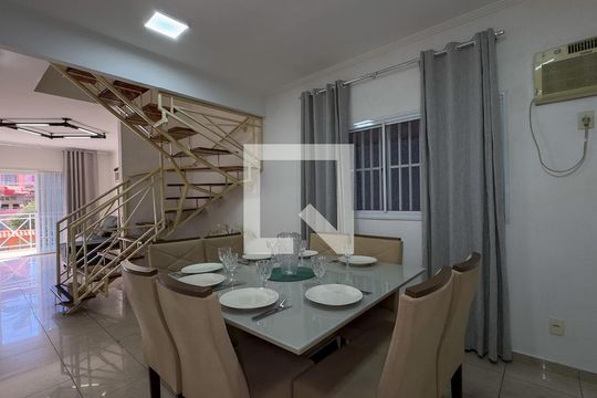 Sala de Jantar de casa à venda com 4 quartos, 305m² em Jardim Monte Azul, São Paulo