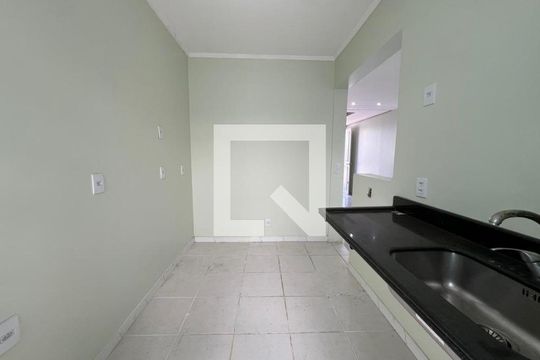 Cozinha  de casa de condomínio à venda com 2 quartos, 80m² em Rio Branco, Canoas