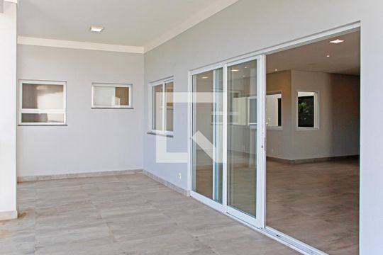 Varanda da Sala de casa de condomínio para alugar com 5 quartos, 466m² em Marambaia, Vinhedo