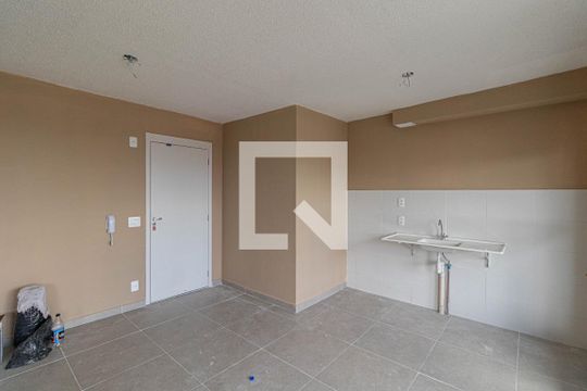 Sala e Cozinha  de apartamento para alugar com 2 quartos, 42m² em Cidade Antônio Estêvão de Carvalho, São Paulo