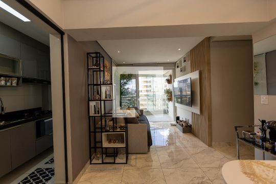 Sala de apartamento à venda com 2 quartos, 70m² em Residencial Zero (Tambore), Barueri
