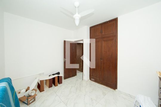 QUARTO1 de casa à venda com 3 quartos, 220m² em Padre Eustáquio, Belo Horizonte