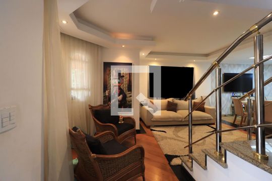 Sala de casa de condomínio para alugar com 4 quartos, 450m² em Vila Carrão, São Paulo