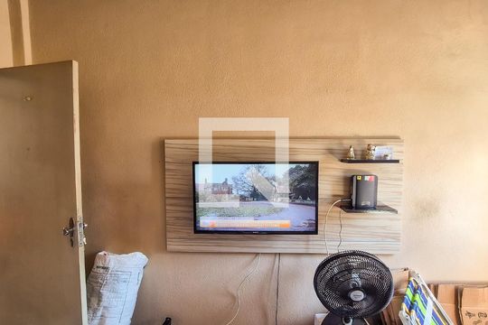 Sala de apartamento à venda com 1 quarto, 35m² em Irajá, Rio de Janeiro