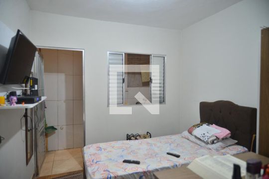 Quarto  de casa à venda com 3 quartos, 306m² em Vila Bela Vista, Santo André