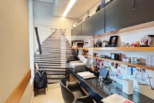 Escritório de apartamento à venda com 3 quartos, 215m² em Moema, São Paulo