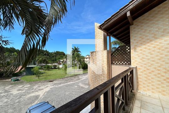 Quarto 1 Varanda de casa de condomínio para alugar com 2 quartos, 120m² em Barra da Lagoa, Florianópolis