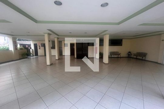 Apartamento para alugar com 4 quartos, 220m² em Nova Floresta, Belo Horizonte