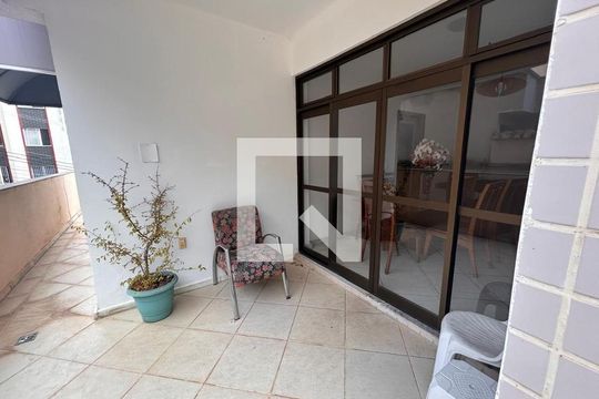 Apartamento para alugar com 4 quartos, 220m² em Nova Floresta, Belo Horizonte