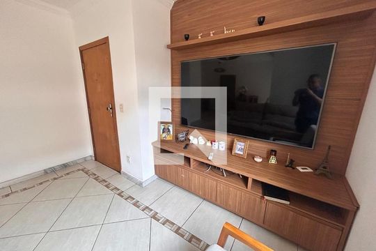 Apartamento para alugar com 4 quartos, 220m² em Nova Floresta, Belo Horizonte