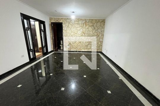 Sala de casa para alugar com 5 quartos, 250m² em Jardim Santa Cruz (zona Norte), São Paulo